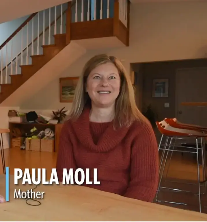 Hana Moll's Mother Paula Moll